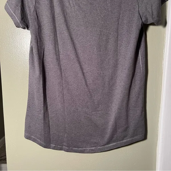 Champion‎ Women's Size Small Babson Beavers T-Shirt Gray Green Graphic - Image 8