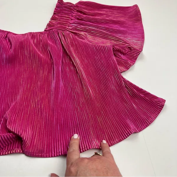 Queen Of Sparkles Pink Fuchsia Metallic Pleated Crop Off-Shoulder Top‎ 2XL *FLAW - Image 9