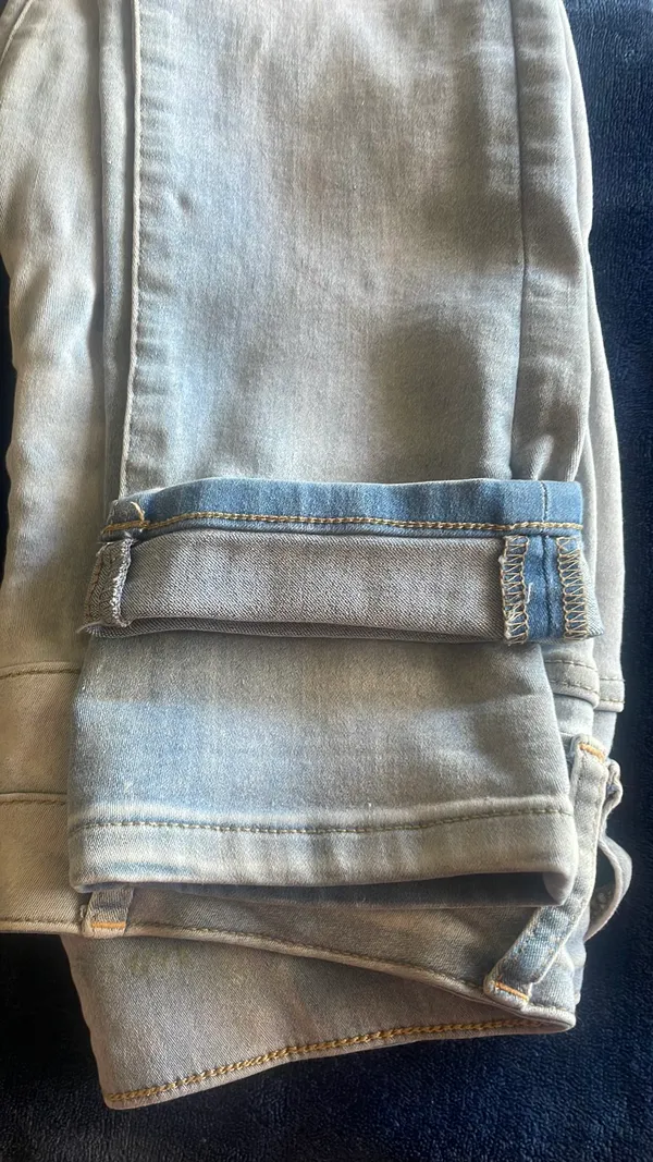 WallFlower Jeans - Image 3