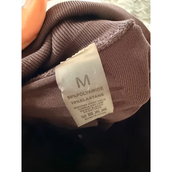 Yeoreo Seamless High Waisted Scrunch Butt Athletic Shorts Brown Medium - Image 5