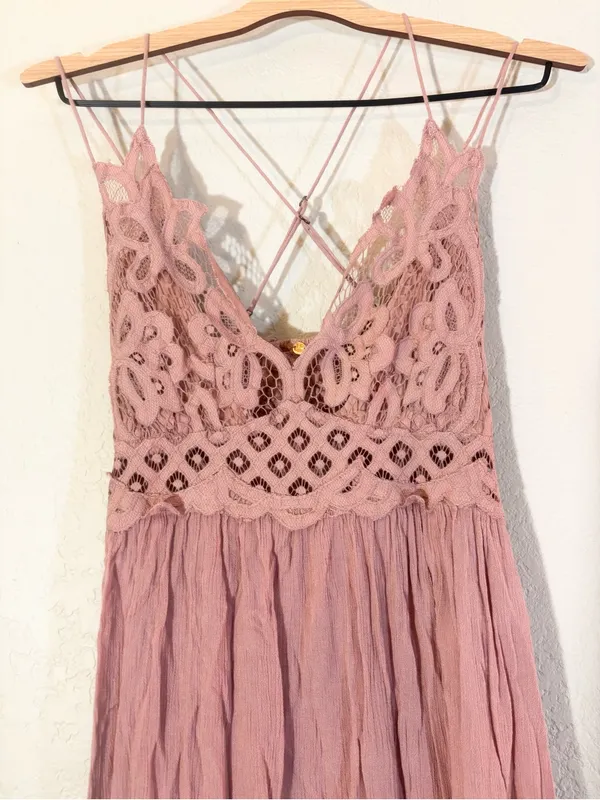Free People Adella Maxi Slip Rose Pink Lace Dress Size M - Image 7