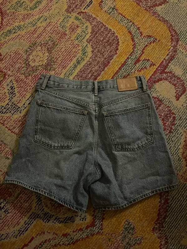 Aritzia Artisan Jean Shorts Denim Forum - Image 3