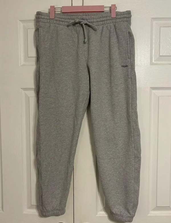 Aritzia TNA Grey Jogger Sweatpants - Image 2