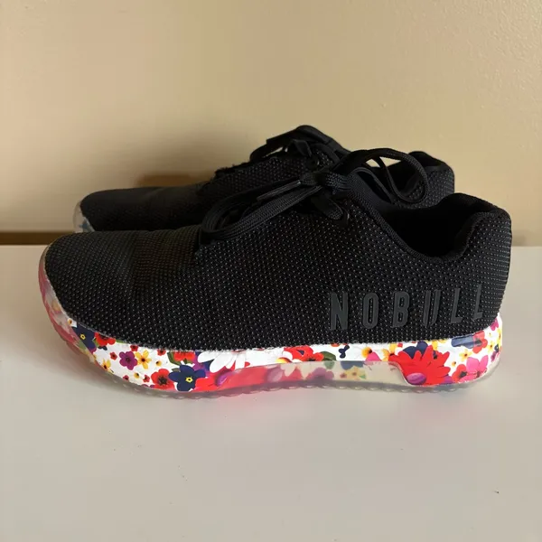 NOBULL Women's Black Daisy Floral Trainer Sneakers Size 9 - Image 4
