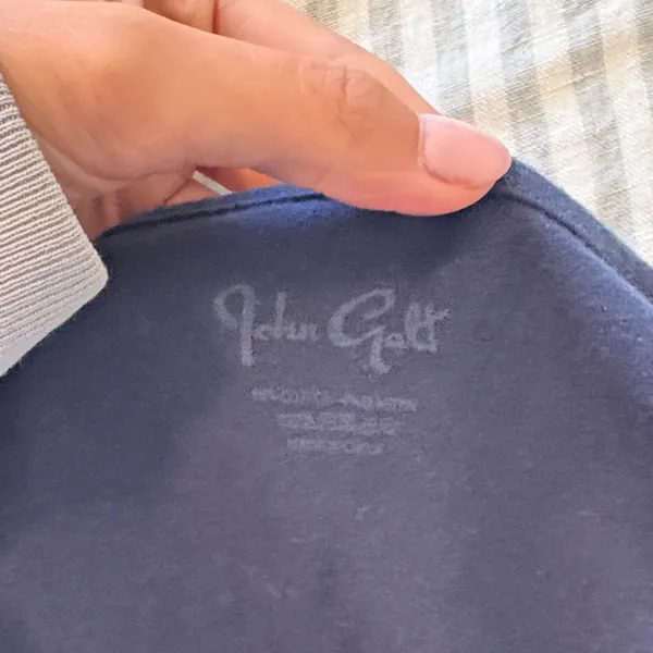 Brandy Melville Dark Blue Short Sleeve Top - Image 3