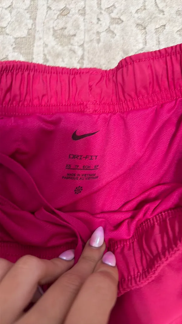 pink nike dry fit shorts - Image 2