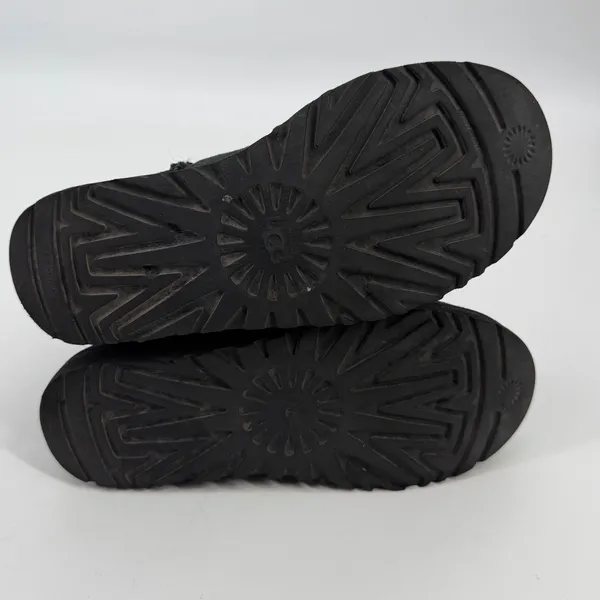 UGG Classic‎ Mini II Black Suede Shearling Ankle Boots 1016222 Womens Size 6 - Image 7