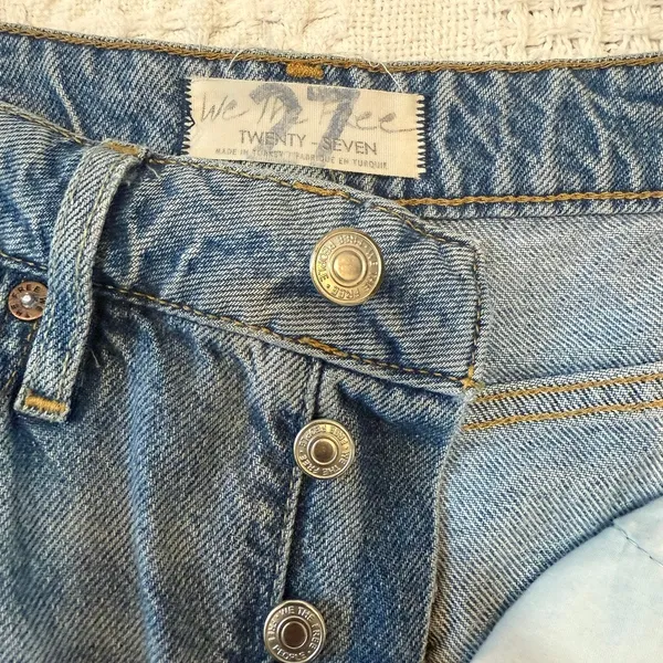 We the Free People 27 tapered cropped distressed button fly jean J2 2728 - Image 4