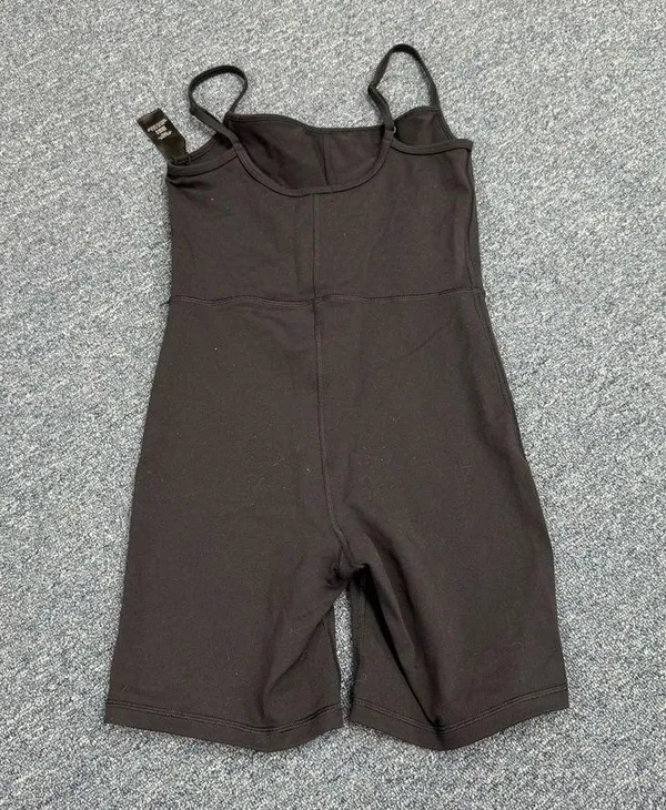 Aritzia Wilfred Free Freestyle 5” Romper Jersey Sweat Wicking Black Size Small - Image 4