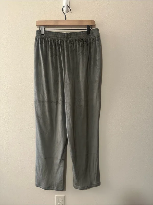 NWT SKIMS velour track pants gunmetal smoke grey size medium wide leg - Image 3