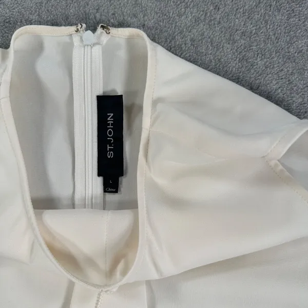 St. John Ruffle Sleeveless Blouse Women's Large Ivory Round Neck Zipper Career - Image 6