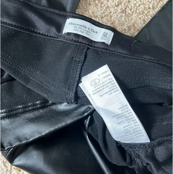 Abercrombie 90s Straight Leather Pants - Image 6
