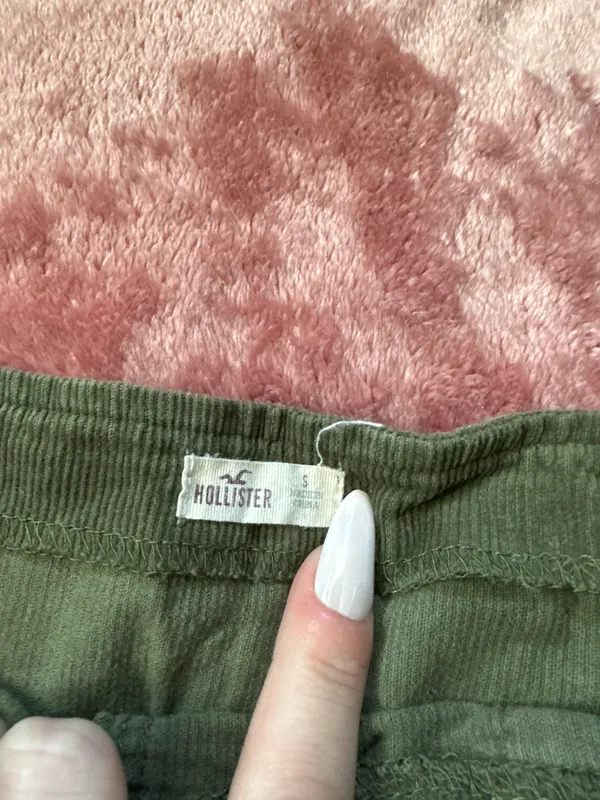 Hollister GREEN CORDUROY SKIRT WITH BUTTONS - Image 3