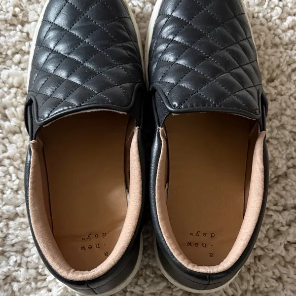 a new day Black Quilted Slip-On Loafers - Image 5