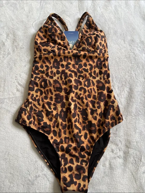 Cupshe Leopard Print One-Piece Swimsuit in Brown and Black - Image 3
