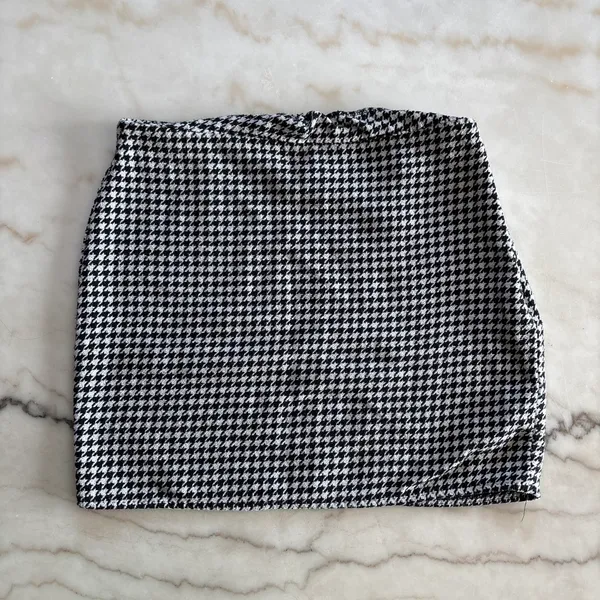 SHEIN Black White Houndstooth Skirt & Blazer Set Cropped Blazer Size: Large - Image 3
