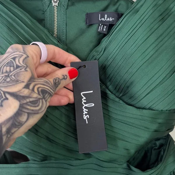 NEW Lulus Got the Glam Emerald Green Satin Pleated Cutout Maxi Gown Dress XS - Image 10