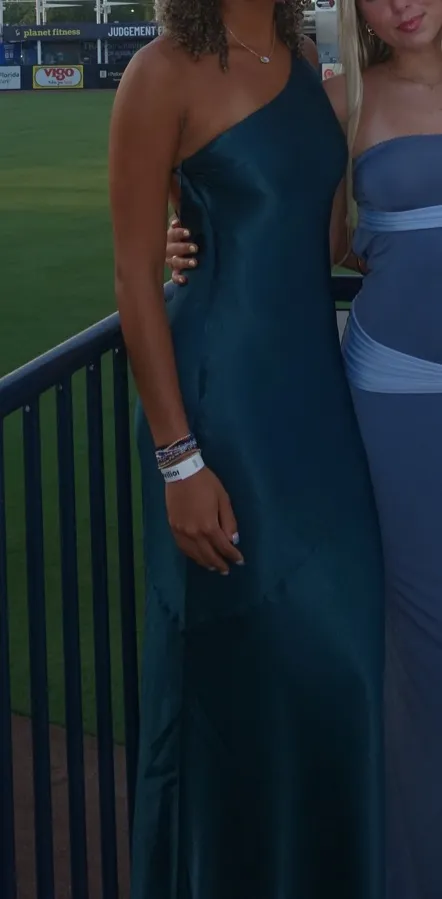 hello molly THE EVANGELINE ONE SHOULDER SATIN MAXI DRESS TEAL - Image 2