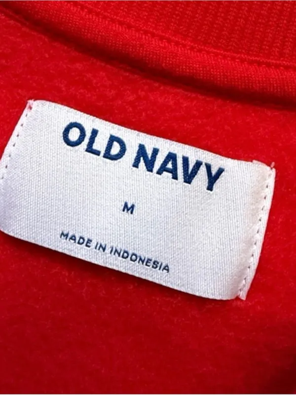 Old Navy Diet Coke Red Crewneck‎ Sweatshirt Medium - Image 2