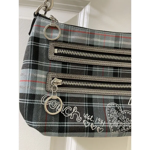Rare Coach Poppy Tartan silver Plaid shoulder Bag limited edition - Image 4