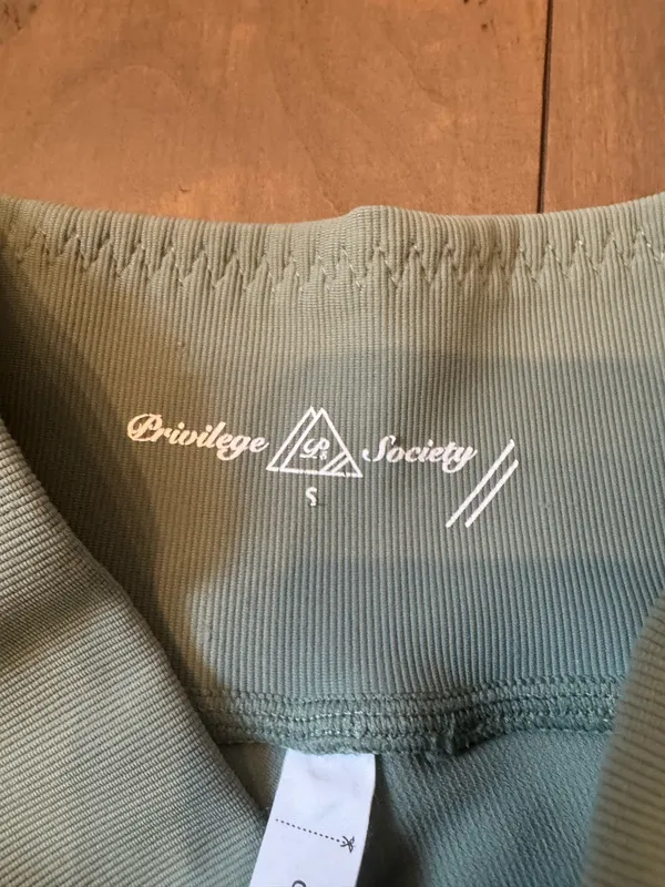 Privilege Society Size Small Flare Leggings Sage Green - Image 3