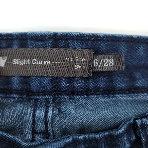 Levis‎ Jeans Womens 6/28 Slight Curve Mid Rise Slim 30x30 Stretch Denim - Image 4