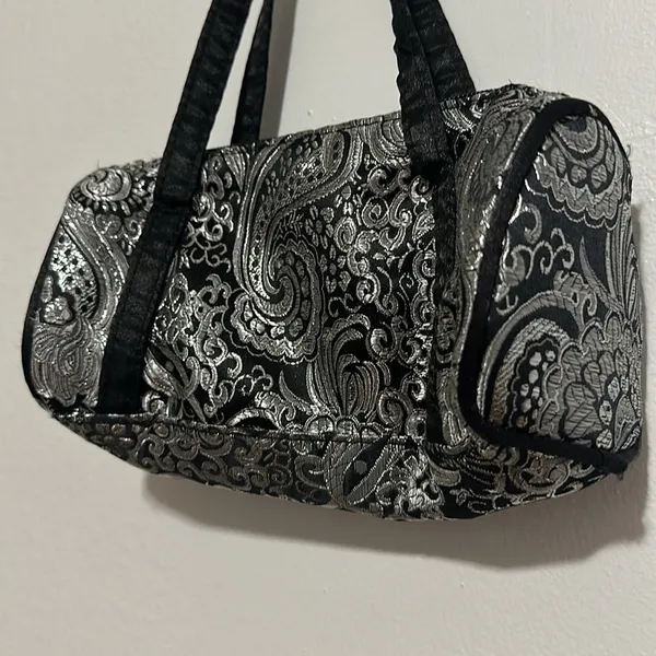 Handle Makeup Bag - Image 2