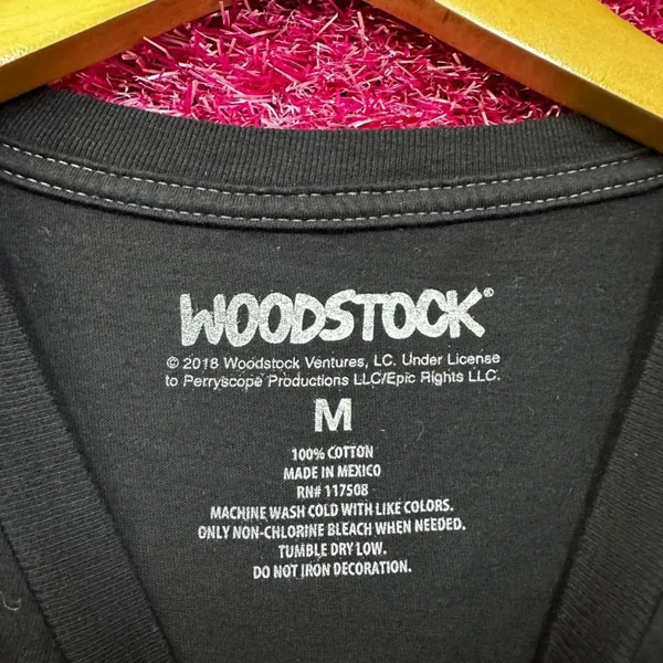 Woodstock 3 days of Peac and Music Festival Tshirt size Medium - Image 4