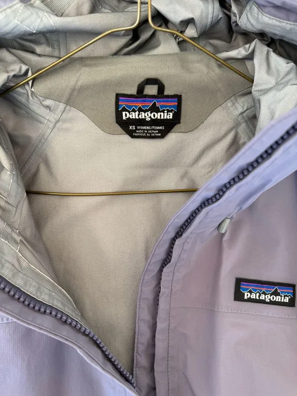 Patagonia Rain Jacket Women’s - Image 3
