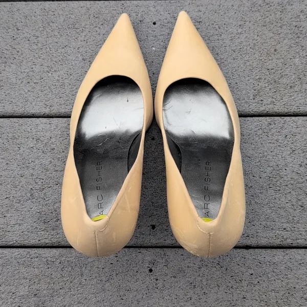 Vince Camuto Marc Fisher Light Yellow Pumps | Marc Fisher Pointed Toe Heels - Image 6