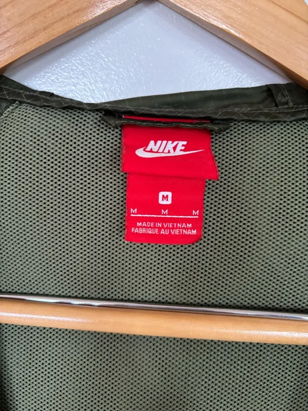 Nike | Women's Two Tone Wind Breaker Forest Green - Image 3
