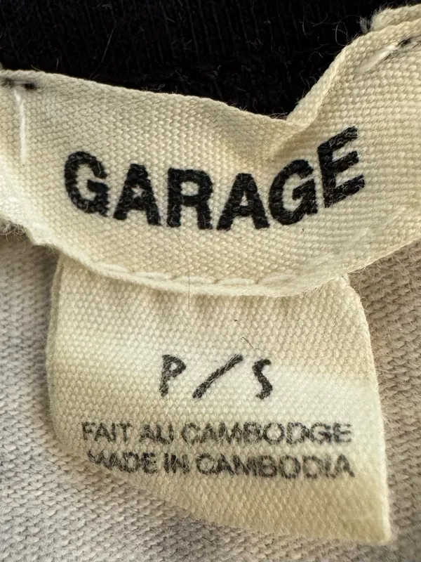 Garage Y2K Light Gray Crop Top with Black Trim and White Stripe, size S Petite - Image 4