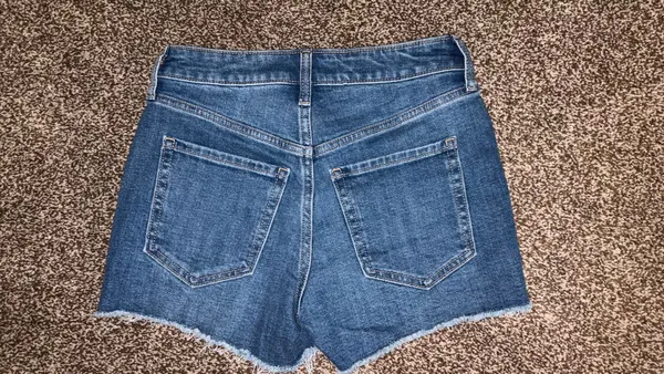 Old Navy Shorts - Image 3