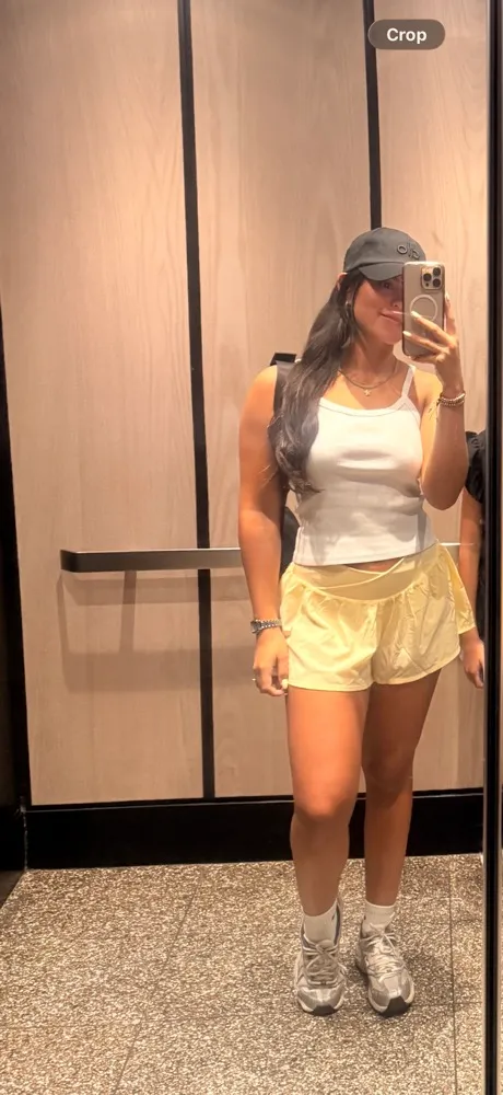 Shorts Alo candlelight yellow - Image 5