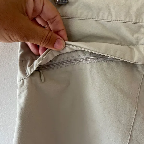 Eastern Mountain Sports Hiking Shorts Sz 6‎ Women Beige Stretch Nylon 5 Pocket Stretch Low Waist - Image 7