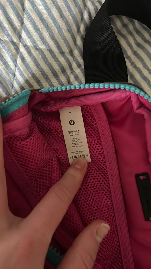 Lululemon Fanny Pack Everywhere Belt Bag Sonic Pink - Image 4