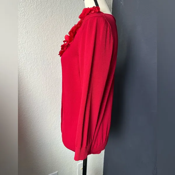 Cable&Gauge red viscose blend cardigan sweater with floral accents Petite Large - Image 3