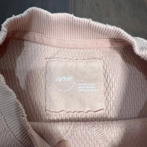 Aerie light peach crewneck sweater sz large - Image 4