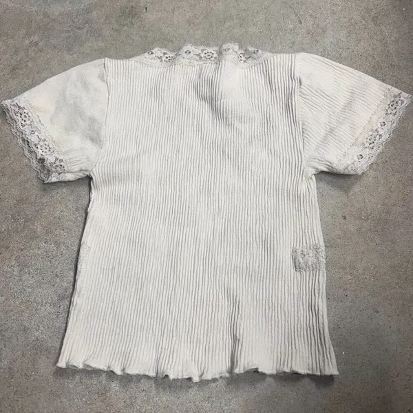 Urban Outfitters BDG Off White Lace Ribbed Crop Top Size Small - Image 3