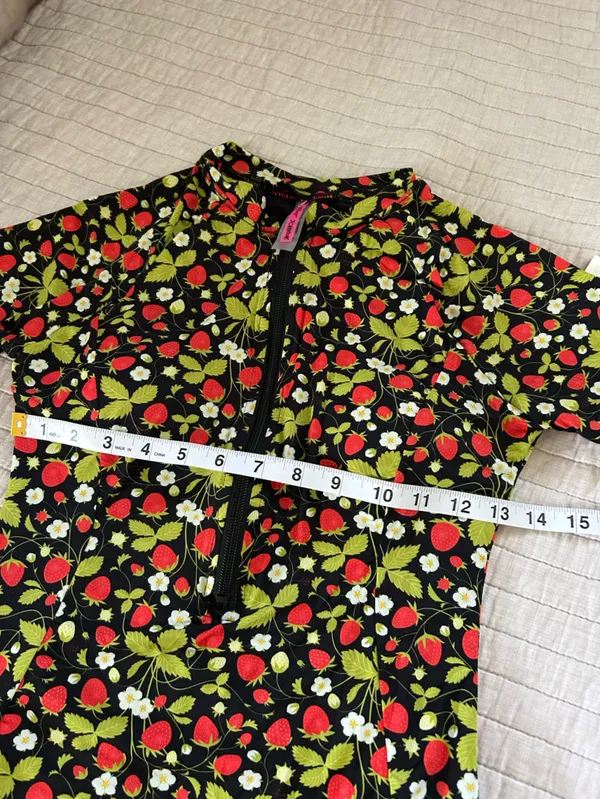 Betsy Johnson one piece, black strawberry, print, zip long sleeve swimsuit L nwt - Image 7