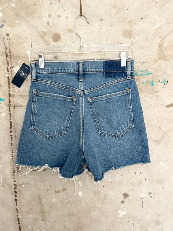 Abercrombie the 4" Mom Short Curve Love - Image 4