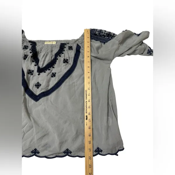 Bohemian Embroidered Peasant Blouse Gray Size L - Image 10