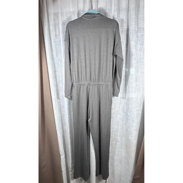 Vuori Lux Intentions Jumpsuit Smoke Heather Grey Womens Medium Travel Comfy - Image 10