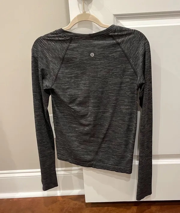 Lululemon Swiftly Tech Long Sleeve - Image 2