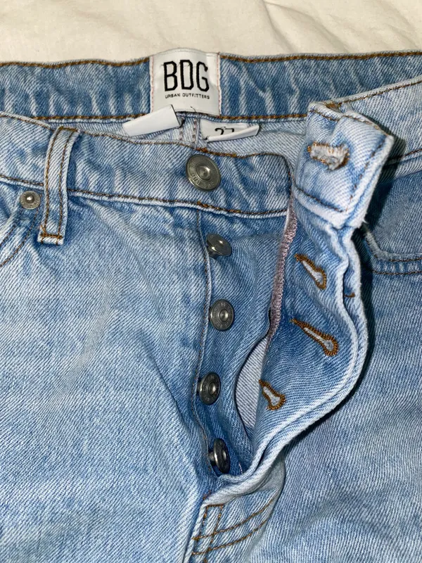 BDG Distressed Jeans - Image 4