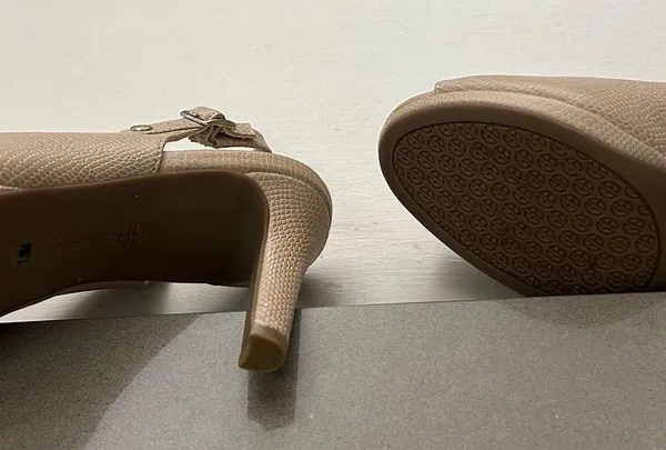 Heels Giani Bernini Beige Slingback Heels 7 1/2 M like new! Nice/Clean - Image 7