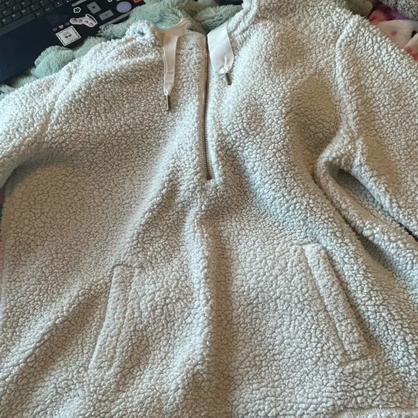 Old navy active Sherpa hoodie - Image 2