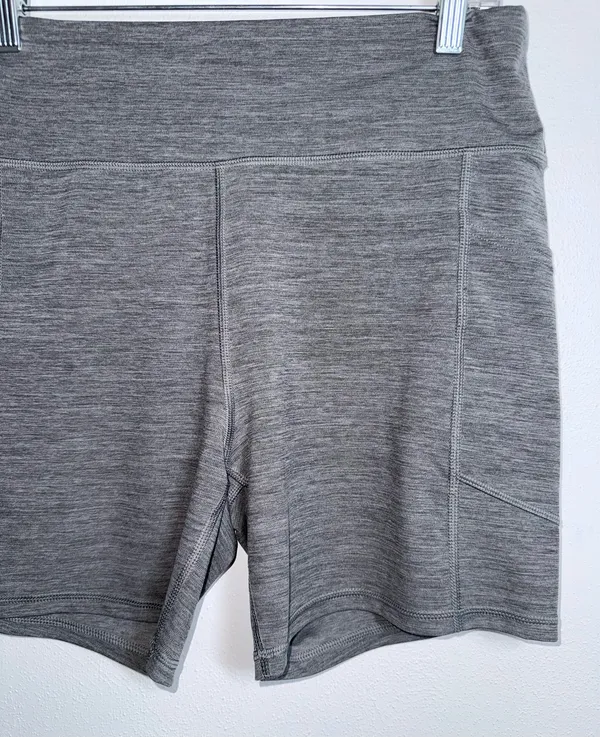 American Eagle Everything Pocket 6” Bike Short Gray Fleece Super High Rise - Image 5