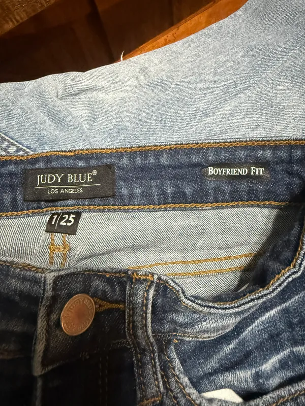 Judy Blue Distressed Skinny Jeans - Image 3