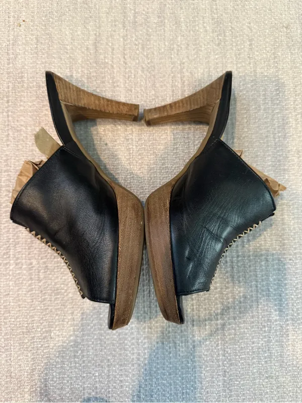 Paul Green Munich Black Leather Mule Heels Wood Heel EUC Minimalist Luxe 90s 5 - Image 4